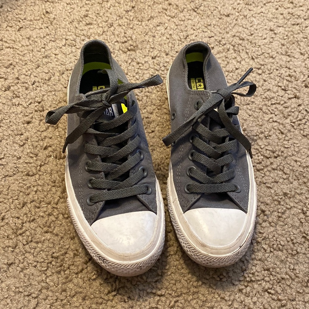 Gray woman’s converse